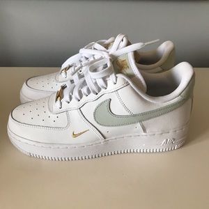 Nike Air Force 1 Low’s